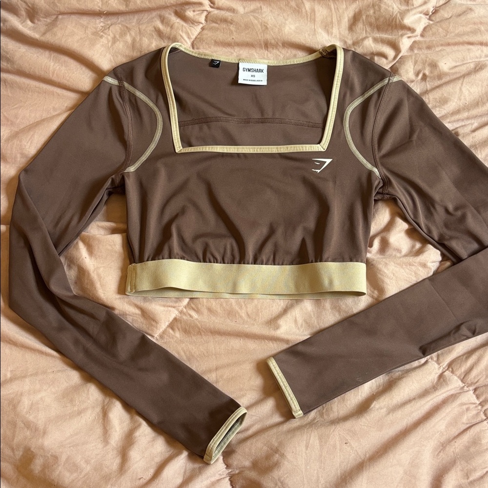 Gymshark long sleeve 2 tone crop - Picture 2 of 5